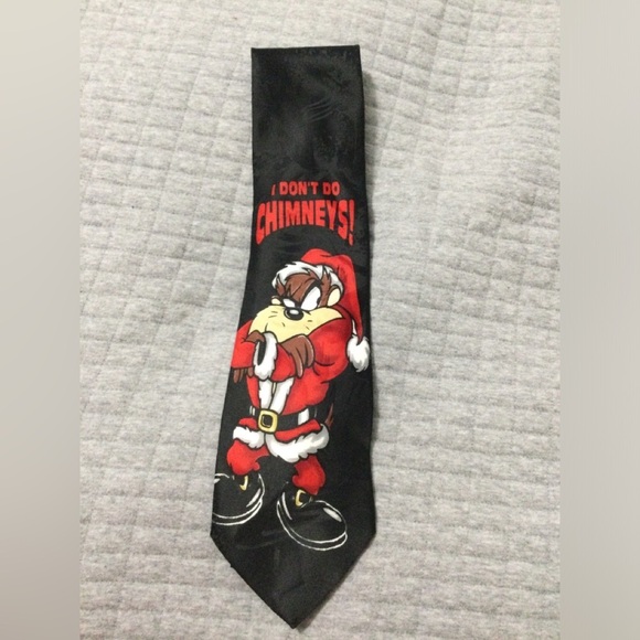 Lot of 4 Cartoon Christmas Ties Disney and Looney Tunes - Picture 5 of 13